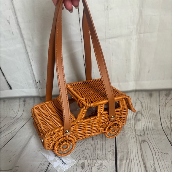 NWT Wicker Car Jeep Shaped Handbag Tommy Bahama Viral Tik Tok Bag Brown Tan - Picture 5 of 11